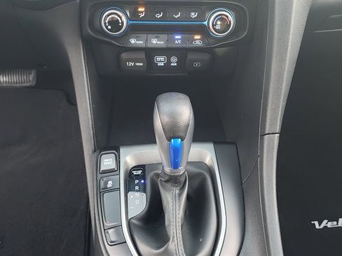 Used 2019 Hyundai Veloster 2.0 image 26