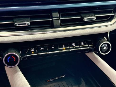 New 2026 Chevrolet Equinox EV LT image 17