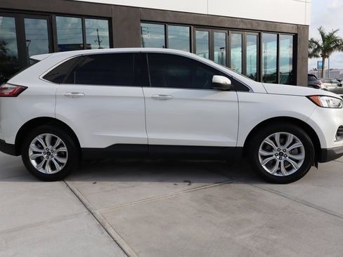 Used 2022 Ford Edge Titanium w/ Equipment Group 301A image 2