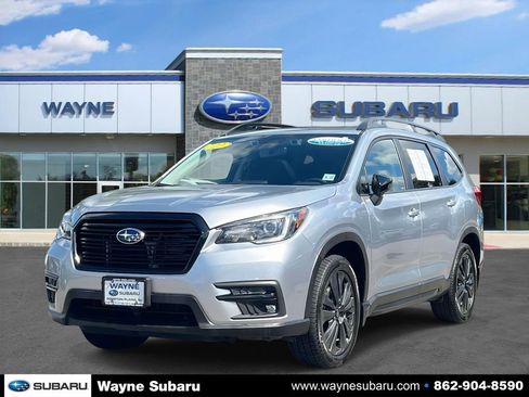 Used 2022 Subaru Ascent Onyx Edition image 2