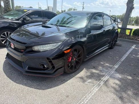 Used 2017 Honda Civic Type R image 1