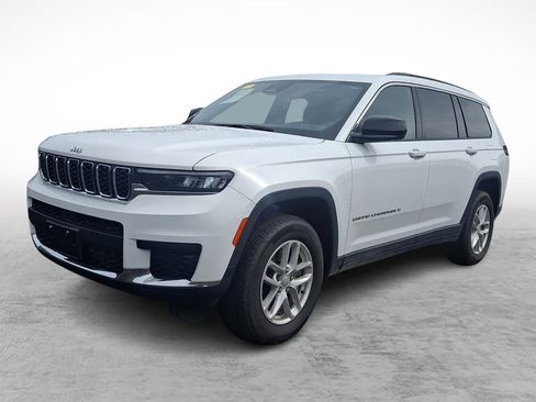Used 2025 Jeep Grand Cherokee L Laredo w/ Luxury Tech Group I AWD/4WD image 1