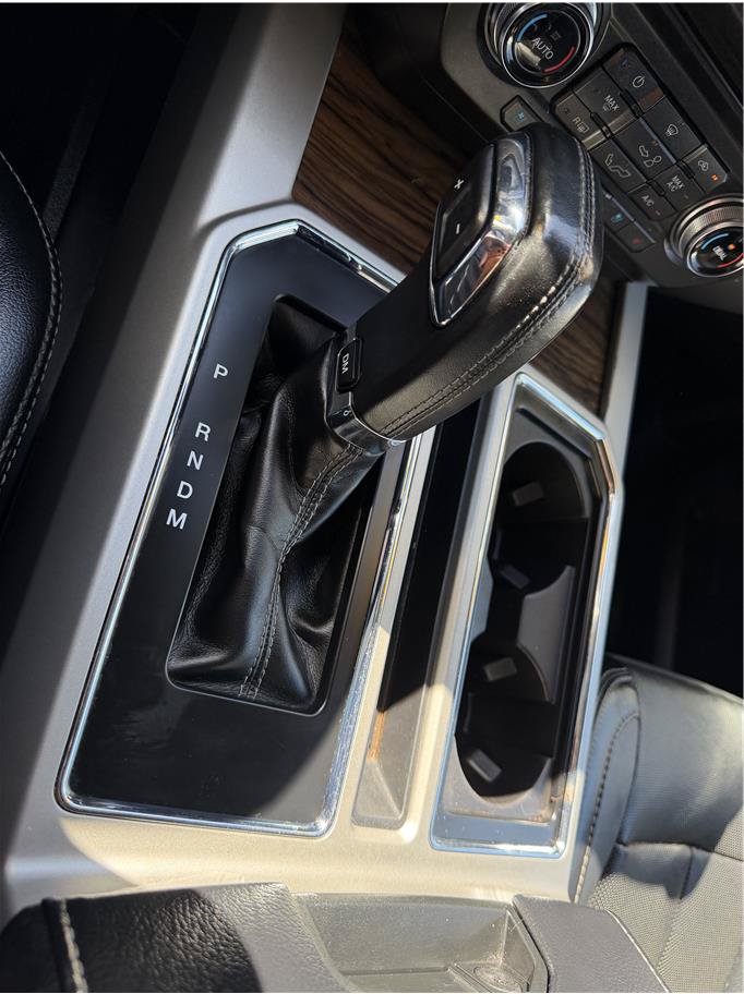 Used 2018 Ford F150 Lariat w/ Equipment Group 502A Luxury AWD/4WD image 18
