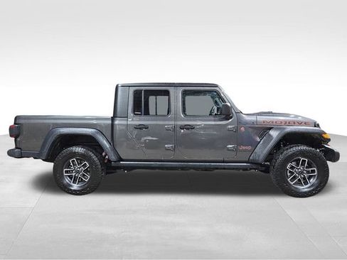 Used 2024 Jeep Gladiator Mojave w/ Convenience Group image 11