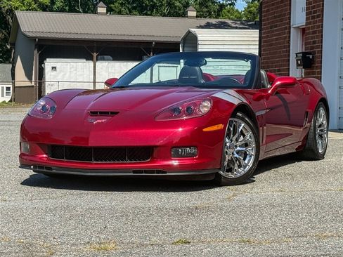 Used 2010 Chevrolet Corvette Grand Sport w/ Preferred Equipment Group RWD image 9