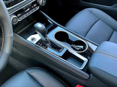 New 2025 Nissan Altima 2.5 SR image 7