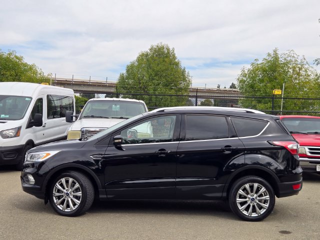 Used 2018 Ford Escape Titanium AWD/4WD image 3