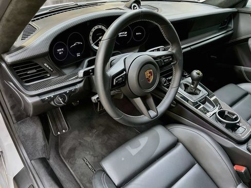 Certified 2022 Porsche 911 GT3 RWD image 4
