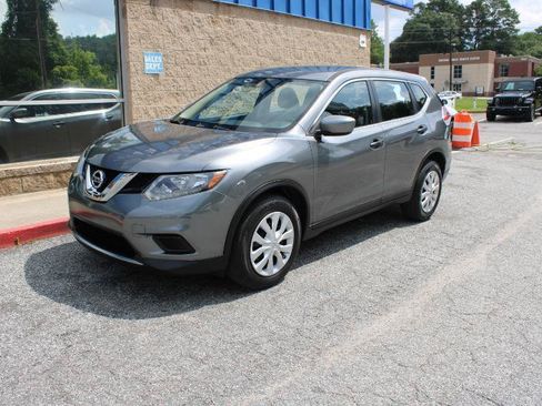 Used 2016 Nissan Rogue S FWD image 3