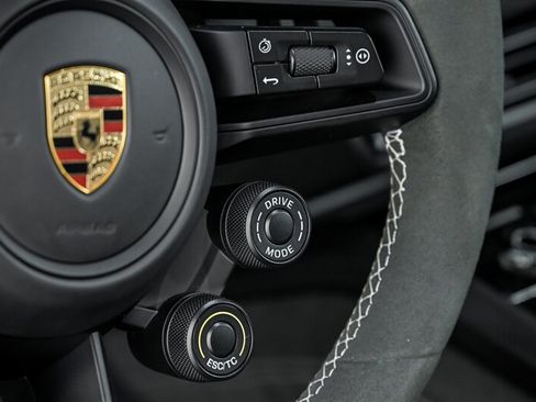 Used 2025 Porsche 911 GT3 RS RWD image 19