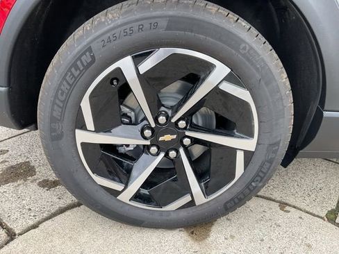 New 2026 Chevrolet Equinox EV LT image 29