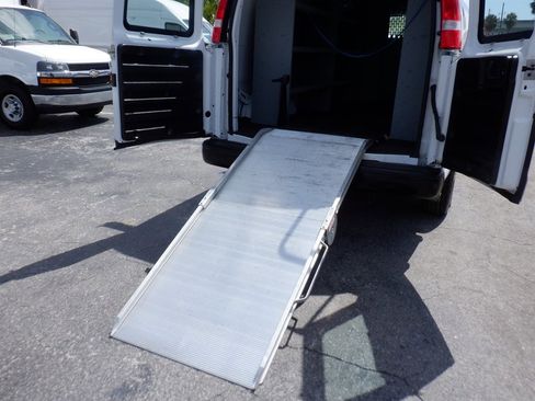 Used 2022 Chevrolet Express 3500 Extended w/ Driver Convenience Package image 8