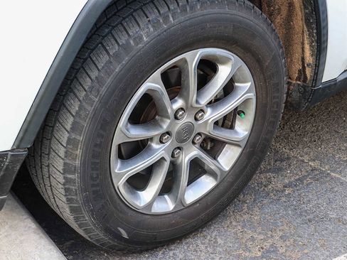 Used 2016 Jeep Grand Cherokee Limited image 4