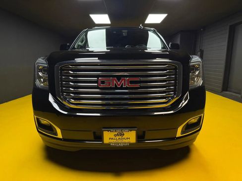 Used 2017 GMC Yukon XL SLT w/ Premium Edition AWD/4WD image 3