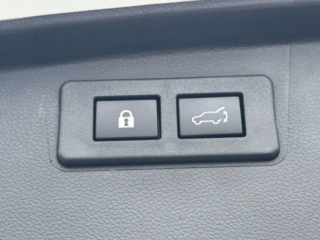 Used 2024 Subaru Outback Premium AWD/4WD image 12