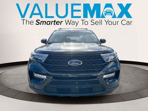 Used 2021 Ford Explorer XLT w/ Equipment Group 202A image 9