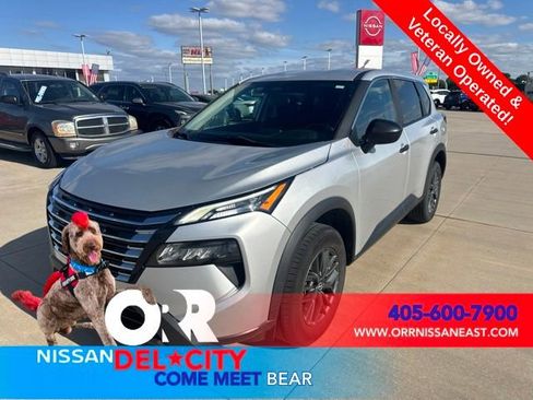 Used 2024 Nissan Rogue S FWD image 1