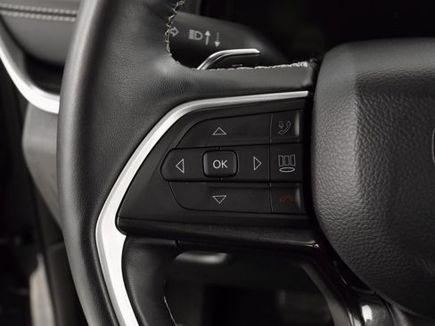 Certified 2022 Jeep Grand Cherokee Altitude image 24