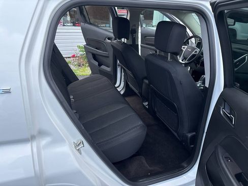 Used 2016 GMC Terrain SLE w/ Technology Package AWD/4WD image 18