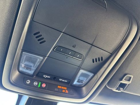 Used 2025 Chevrolet Blazer RS image 18