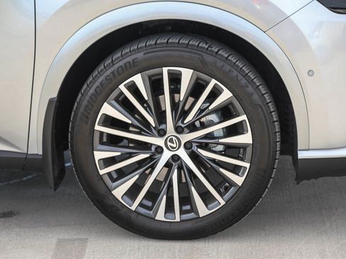 Certified 2026 Lexus RX 350 w/ Convenience Package AWD/4WD image 10