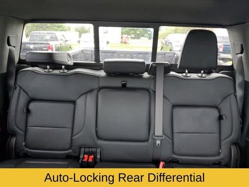 Used 2025 GMC Sierra 1500 Denali AWD/4WD image 13
