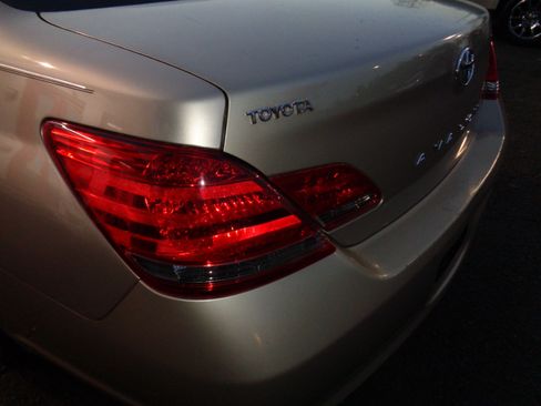 Used 2008 Toyota Avalon XL image 12