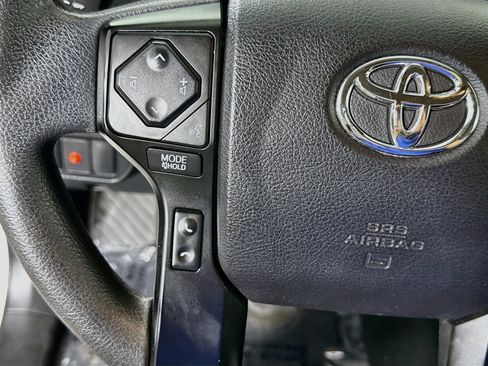 Used 2022 Toyota Tacoma SR RWD image 14