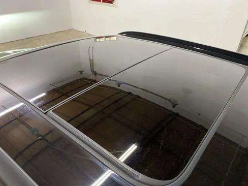 Used 2024 Audi Q8 e-tron Prestige w/ Prestige Package image 99