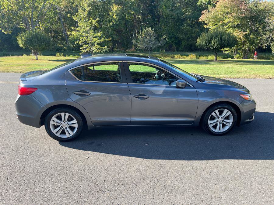 Used 2013 Acura ILX w/ Technology Package FWD image 24