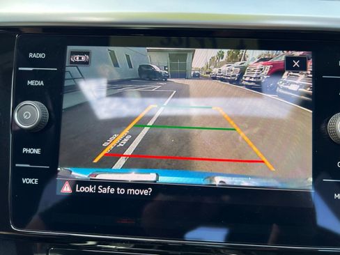 Used 2023 Volkswagen Arteon SEL image 34