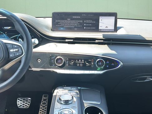 Used 2024 Genesis GV70 2.5T w/ Sport Prestige Package AWD/4WD image 23