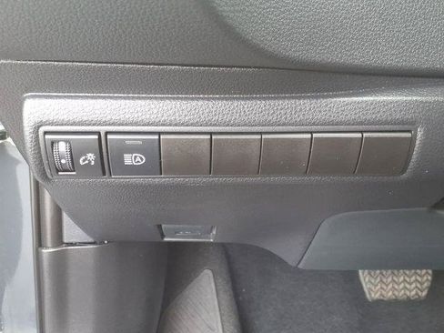 Certified 2025 Toyota Corolla SE FWD image 7