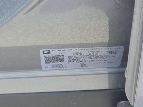 Used 2025 Chevrolet Blazer LT FWD image 36