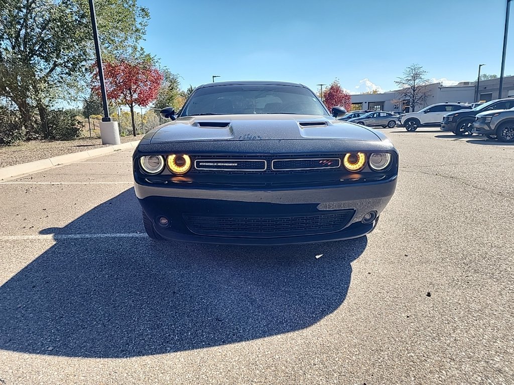 Used 2017 Dodge Challenger R/T RWD image 5