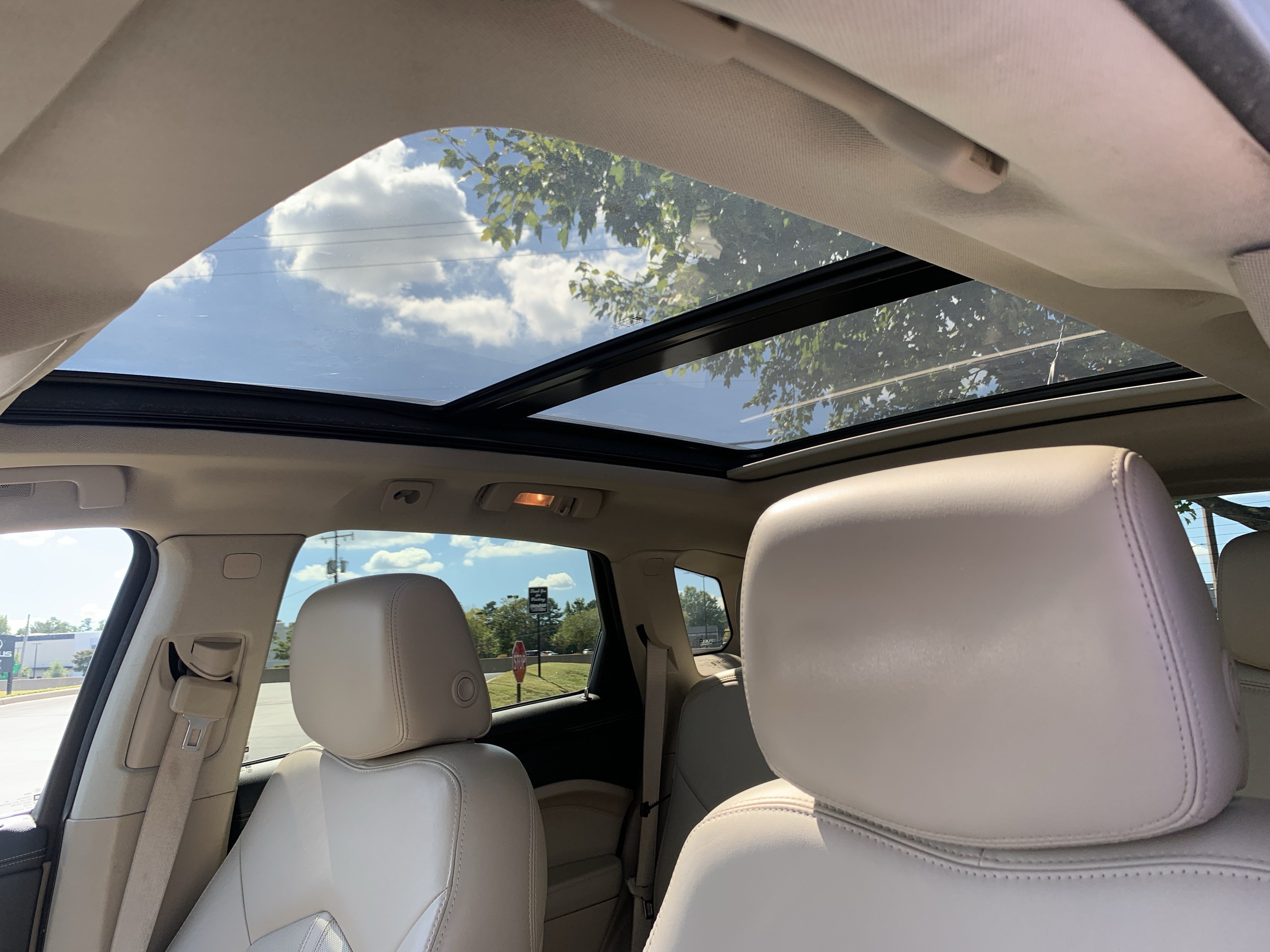 Used 2013 Cadillac SRX Luxury w/ Driver Awareness Package FWD image 25