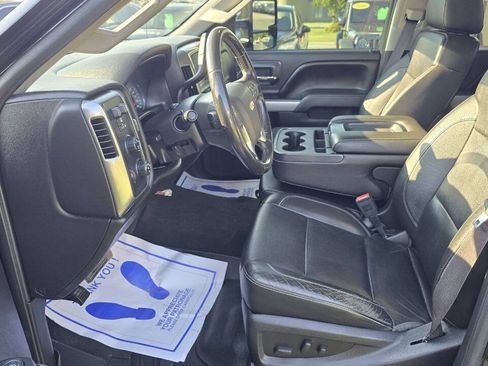 Used 2015 Chevrolet Silverado 2500 LT AWD/4WD image 10