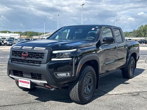 New 2026 Nissan Frontier PRO-4X w/ Pro-4x Convenience Package AWD/4WD image 2