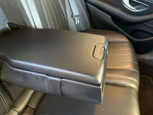 Used 2021 Mercedes-Benz E 350 Sedan w/ Premium Package image 33