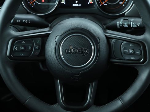 Used 2023 Jeep Wrangler Unlimited Sport image 33