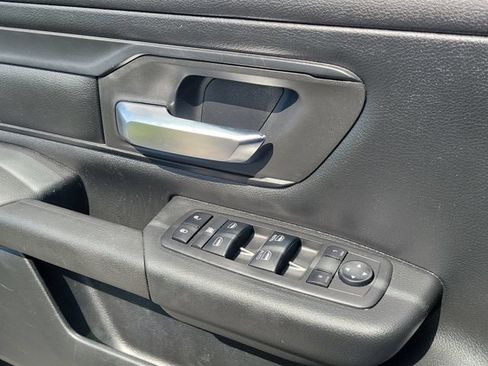 Used 2019 RAM 1500 Tradesman RWD image 17