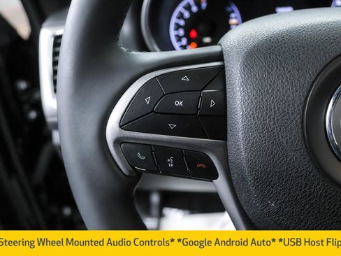 Used 2018 Jeep Grand Cherokee Altitude image 21