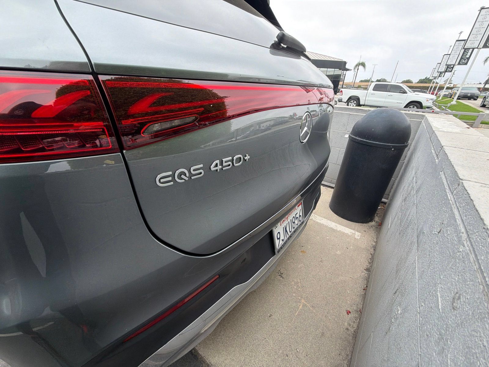 Used 2023 Mercedes-Benz EQS 450+ SUV image 6