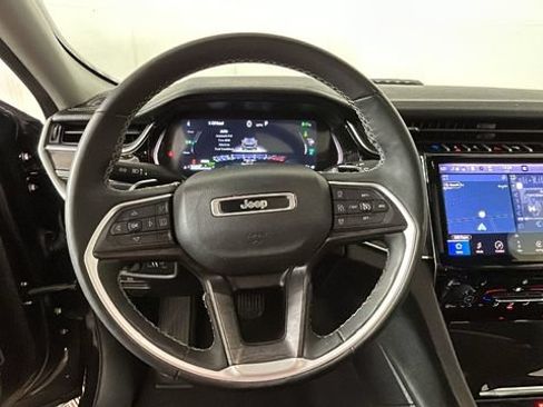 Used 2023 Jeep Grand Cherokee 4WD 4xe image 14