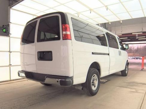 Used 2024 Chevrolet Express 3500 LT w/ LT Preferred Equipment Group RWD image 4