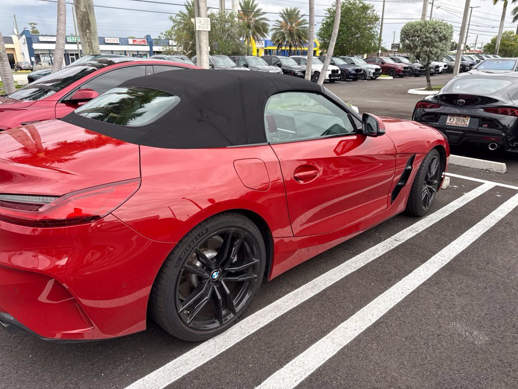 Used 2019 BMW Z4 sDrive30i w/ M Sport Package RWD image 10