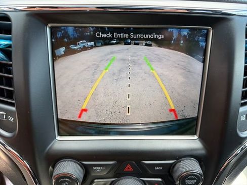 Used 2017 Jeep Grand Cherokee Altitude AWD/4WD image 21