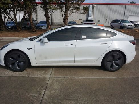 Used 2019 Tesla Model 3 image 21
