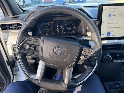 Used 2024 Toyota Tacoma TRD Sport image 8