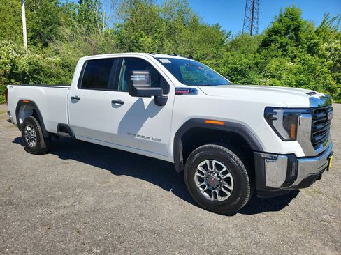 New 2026 GMC Sierra 3500 Pro w/ Convenience Package AWD/4WD image 9